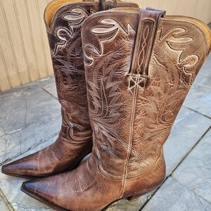 Charlie 1 Horse by Lucchese boots 8.5B used